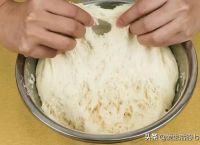 如何自己做肠粉的米浆（怎样制作肠粉米浆）
